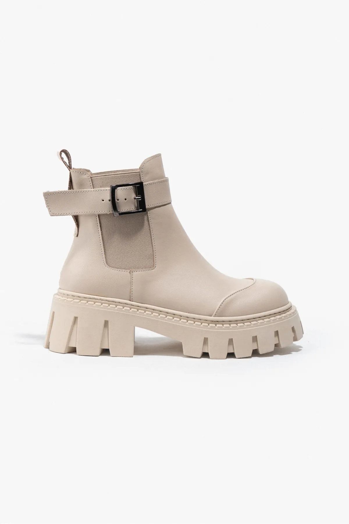 NİŞANTAŞI SHOES  Lorine Beige, matte, elastische Damenstiefel mit Gürteldetail und flacher Sohle