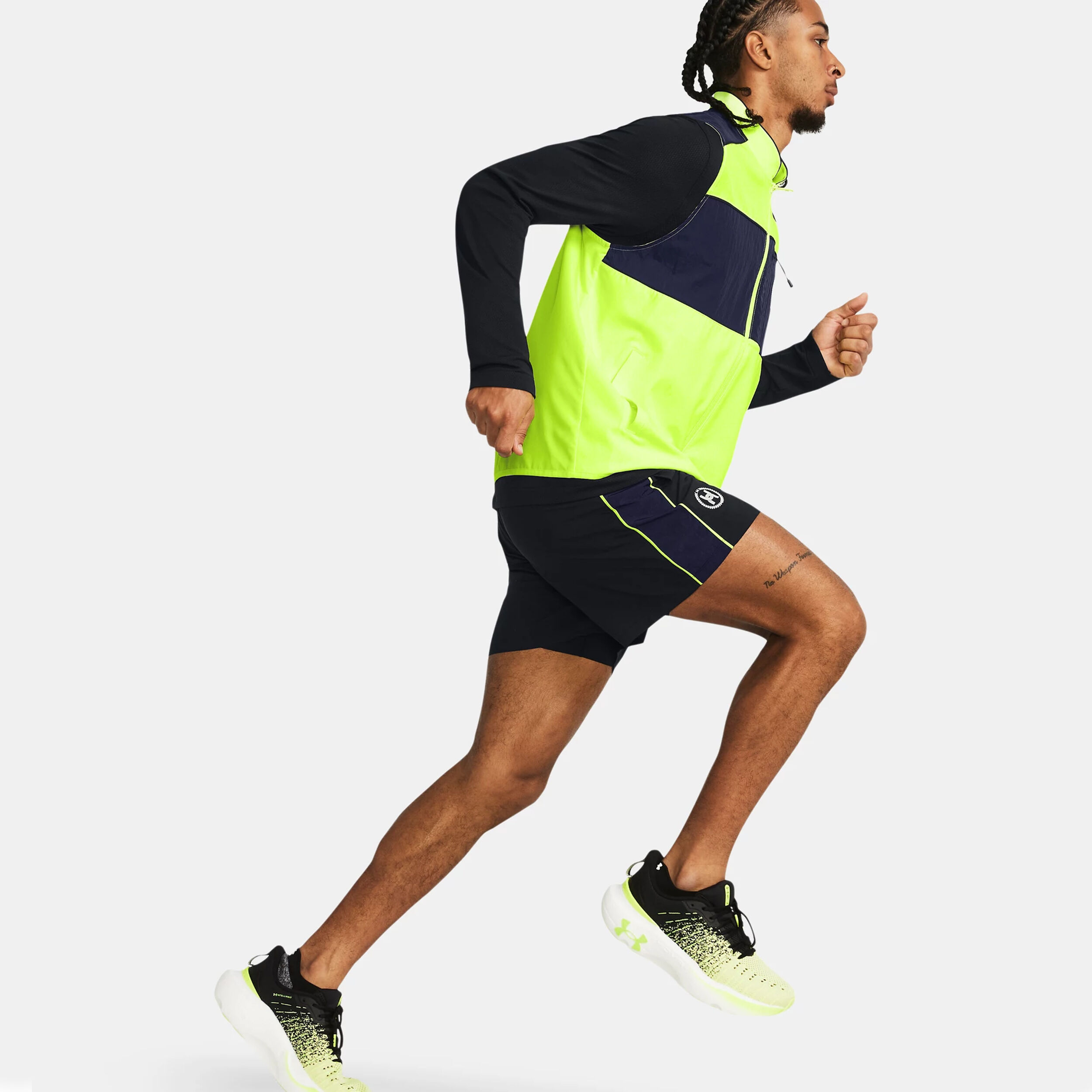 Run Everywhere Shorts Herren - Schwarz, Dunkelblau