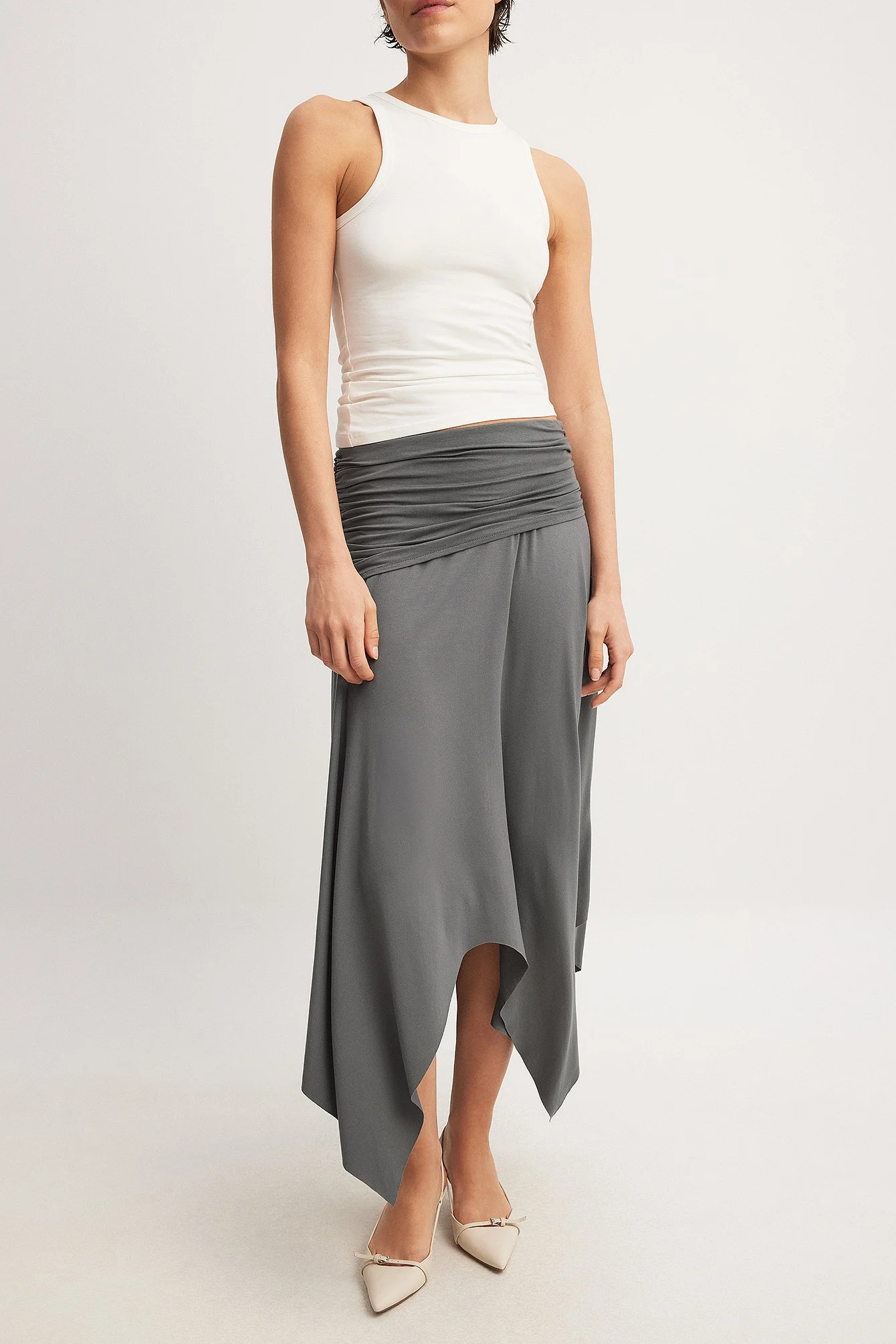 Soft Line Handkerchief Skirt