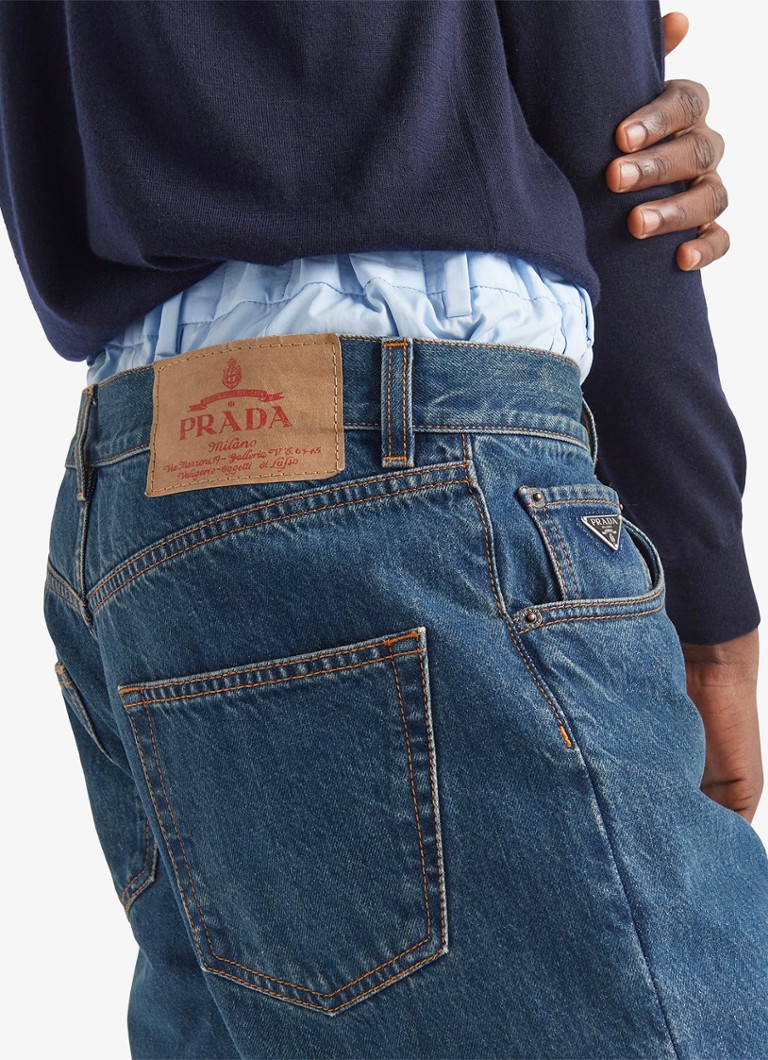 Blugi Prada, croială dreaptă, detalii închise la culoare cu aspect distressed