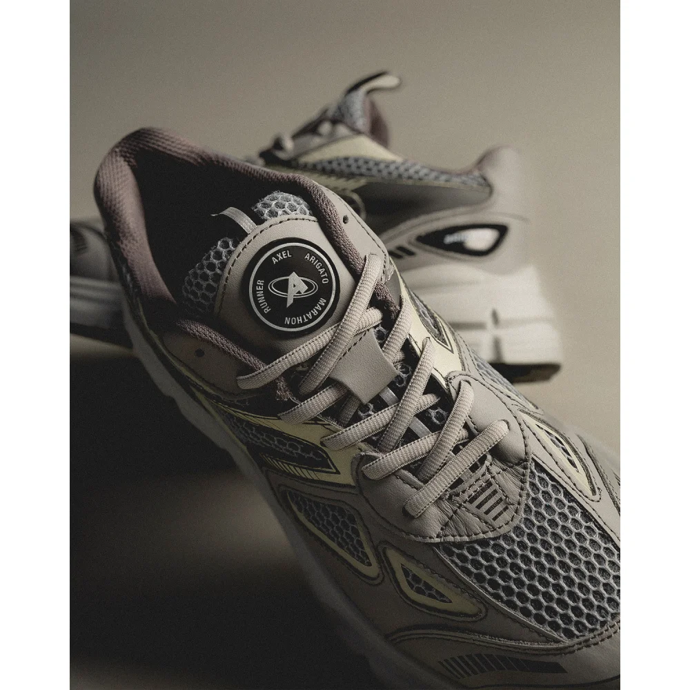 Axel Arigato Marathon Runner 33089 / grau
