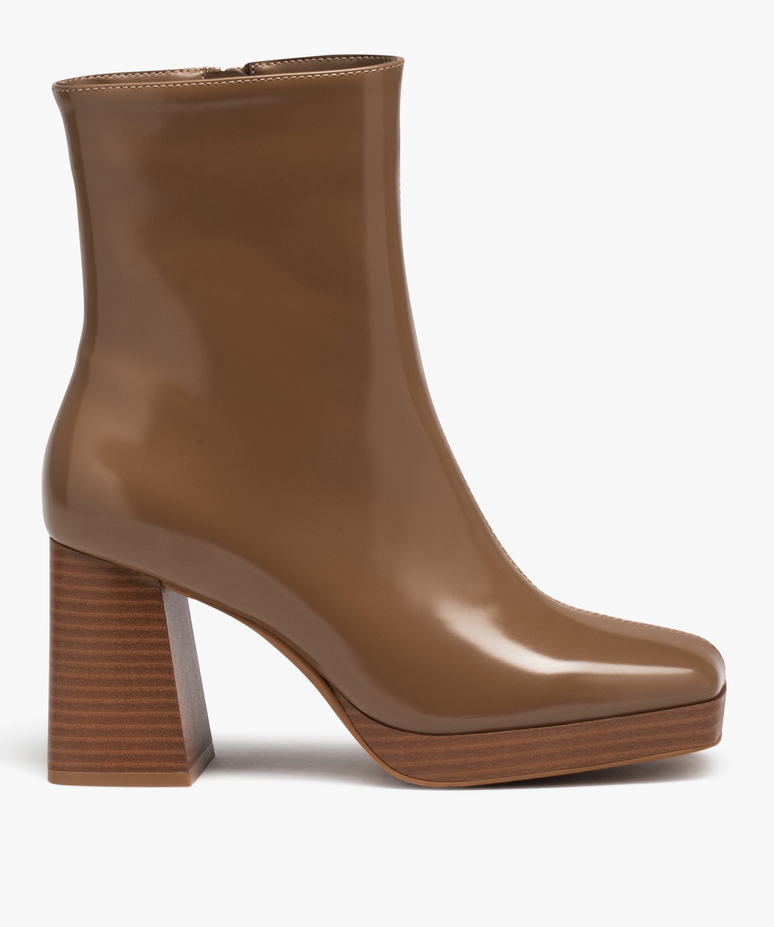 Boots femme vernies à talon et bout carrés beige | GEMO
