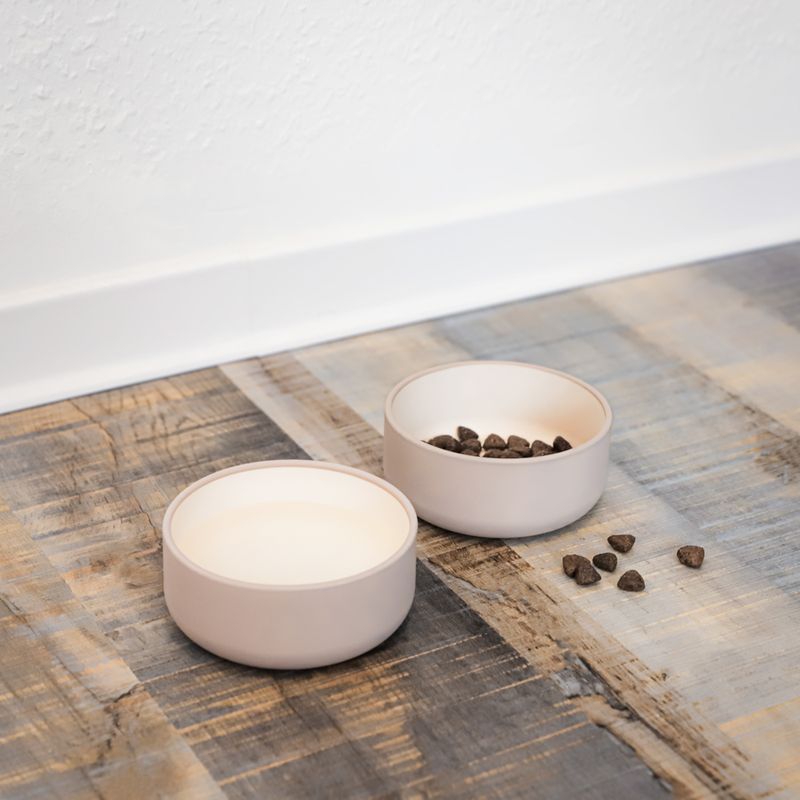 TIAKI Premium Silikon-Napf, sand zu TOP-Preisen