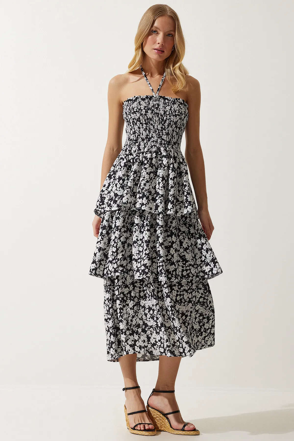 Happiness İstanbul  Damen-Sommerkleid aus Viskose mit Blumenmuster in Schwarz UB00226