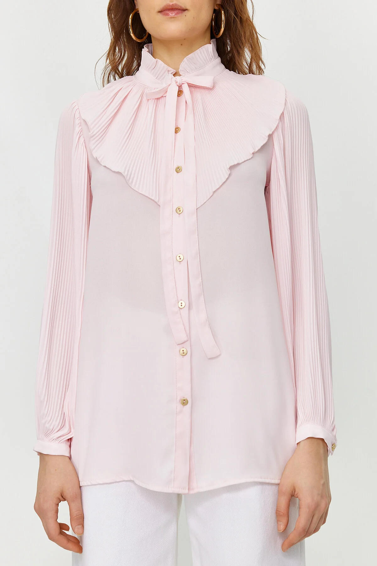 Trendyol Modest  Gewebtes Hemd aus Chiffon mit Puderrüschen TCTSS24TG00014