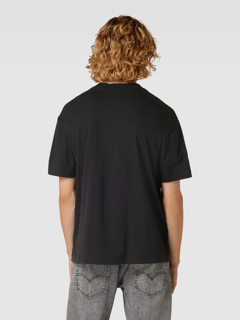 T-Shirt aus Baumwolle mit Label-Print in black
