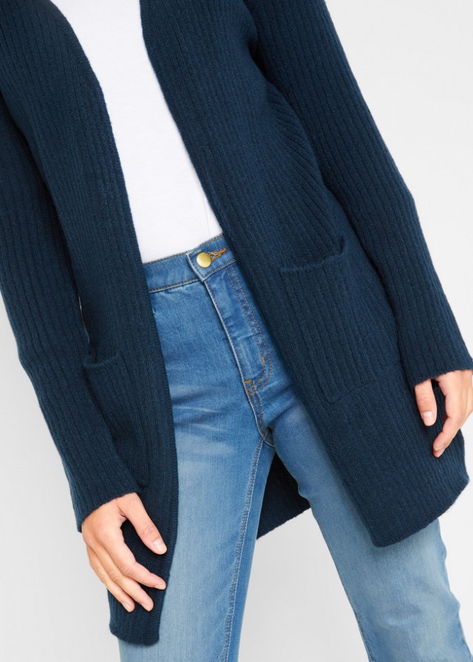 Strickjacke in breiter Rippenstruktur