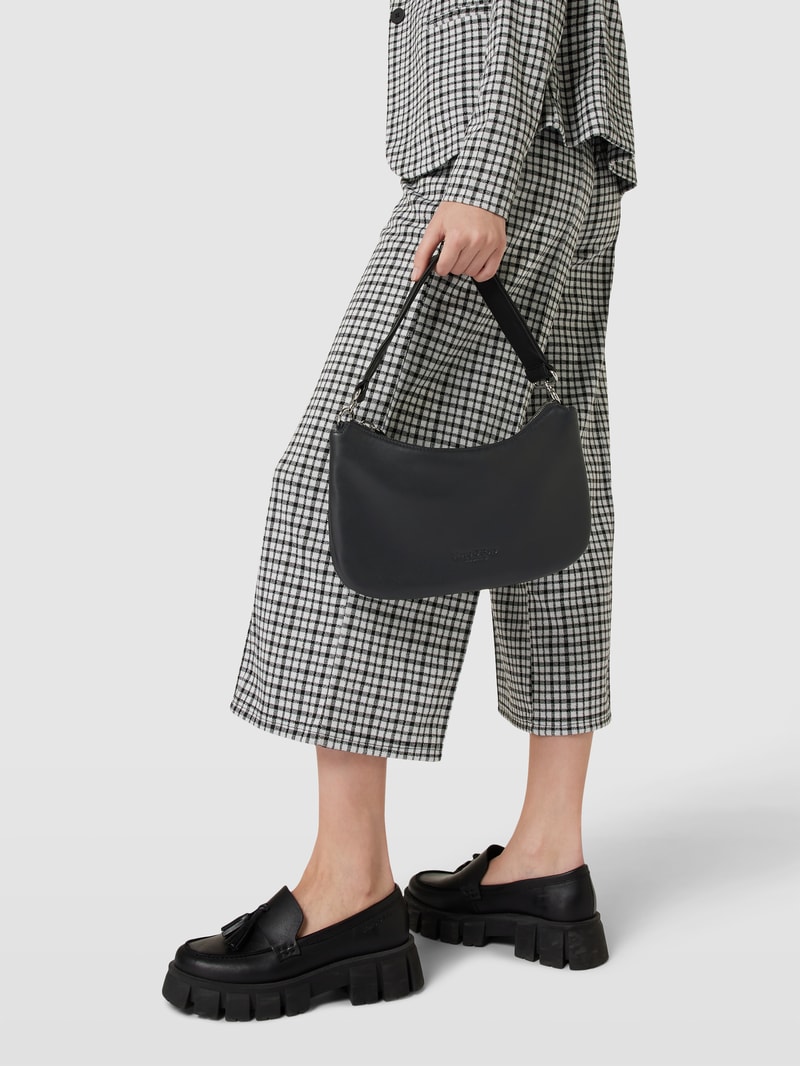 Handtasche mit kurzem Henkel Modell 'LILJA' in schwarz