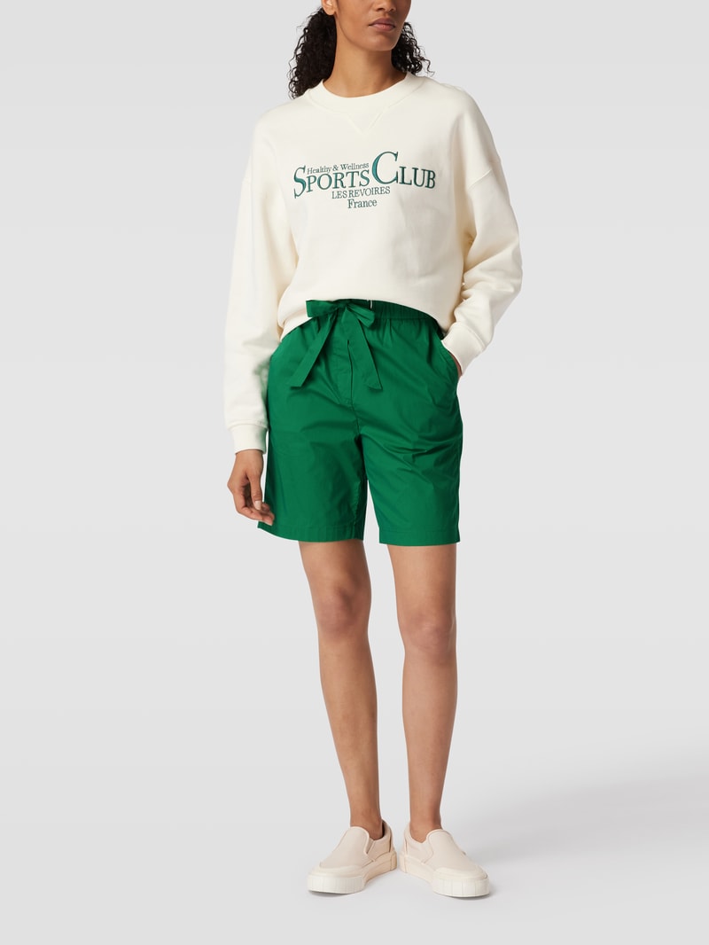 High Waist Bermudas mit Tunnelzug in grün