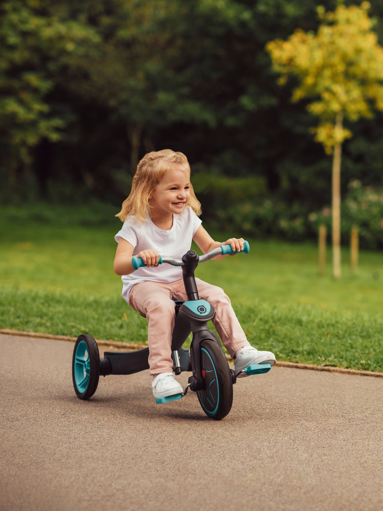 Tricycle évolutif 4 en 1 GLOBBER bleu