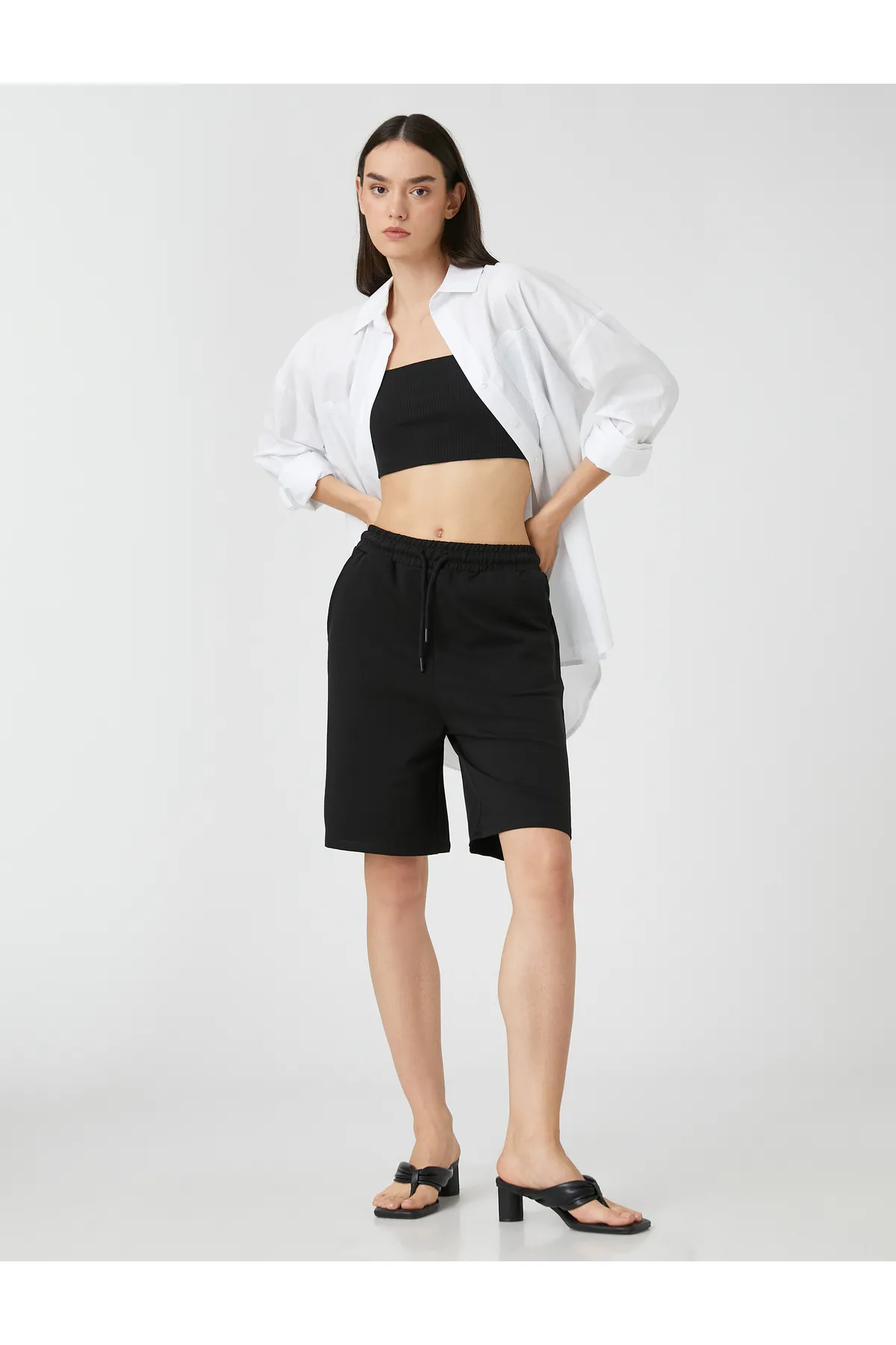 Koton  Sportliche Bermudashorts mit Bindegürtel und Taschen