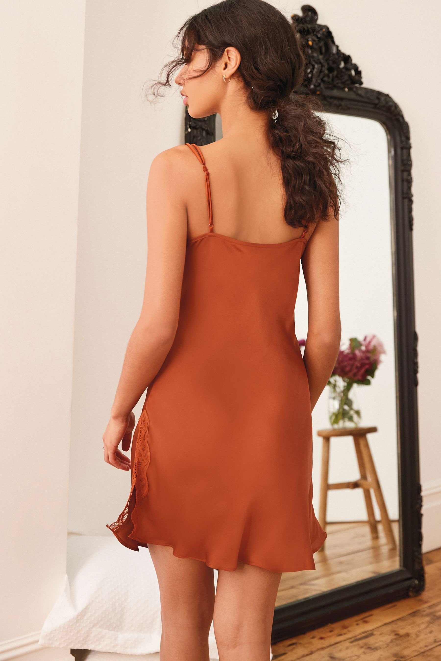 Next Unterkleid Kurzes Spitzenunterkleid (1-tlg)
