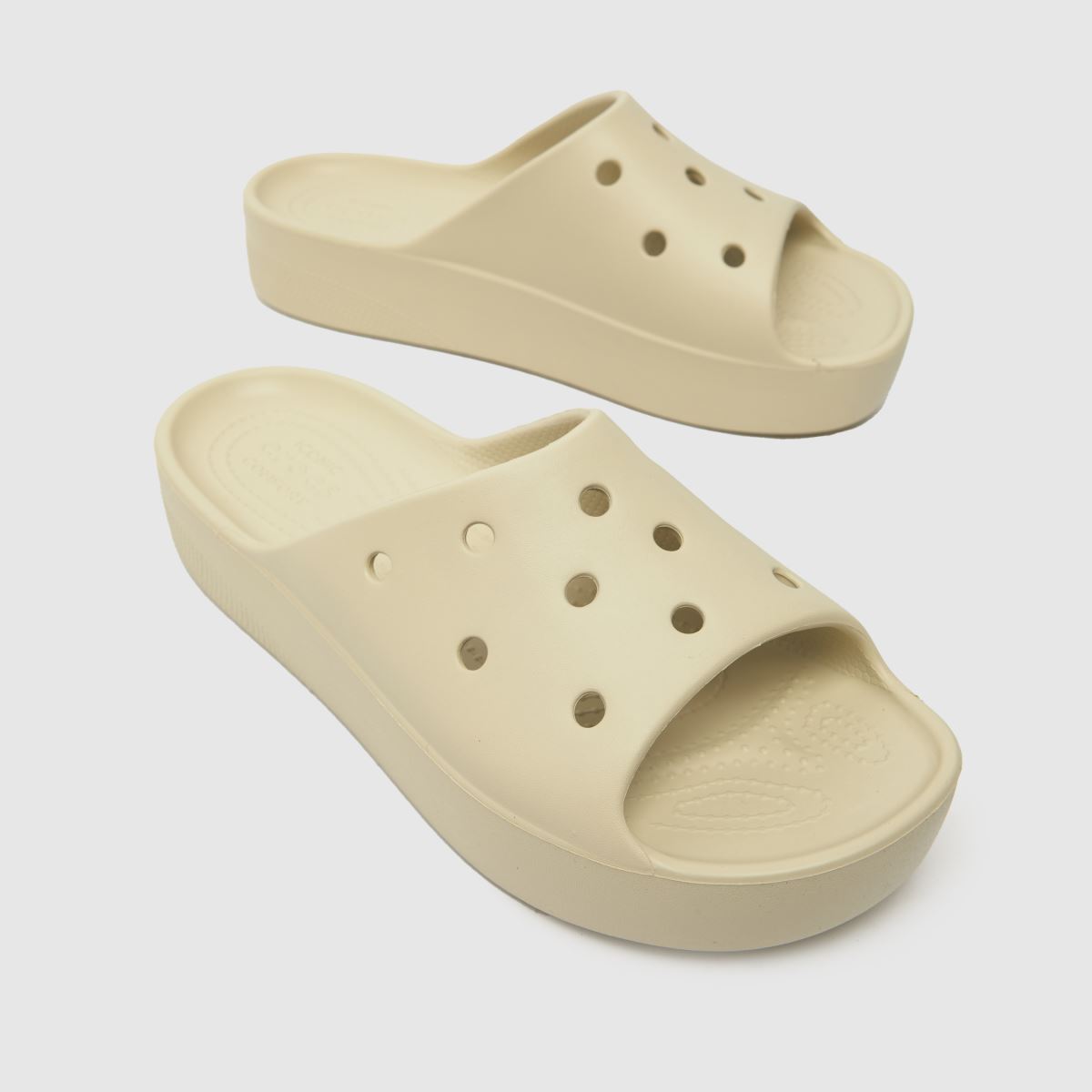 Crocs Classic platformos szandál, kő színben