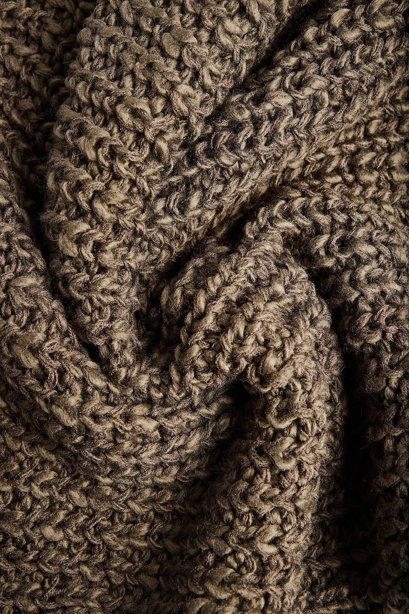 Grob gestrickter Schal