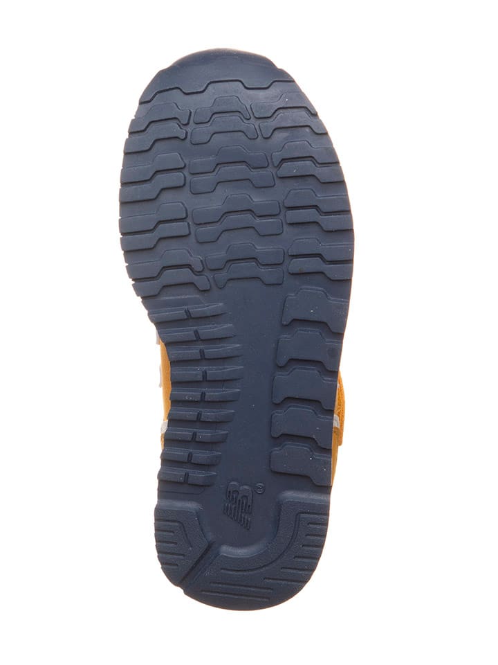 New Balance Sneakers 