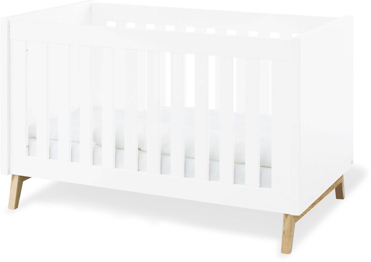 Pinolino® Babyzimmer-Komplettset Riva, (Set, 4-St., Kinderbett, Wickelkommode, Kleiderschrank, Wandregal), extrabreit; mit Kinderbett, Wickelkommode, 2-trg. Schrank & Wandregal