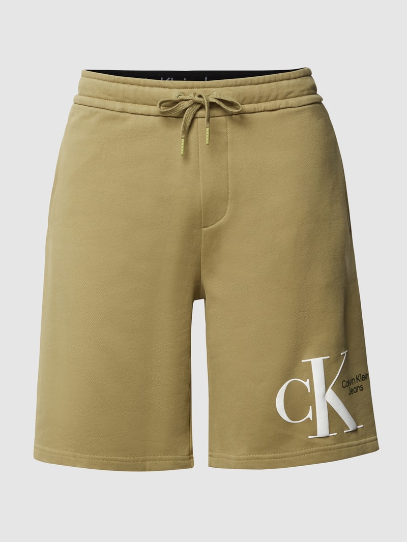 Sweatshorts mit Label-Print in schilf