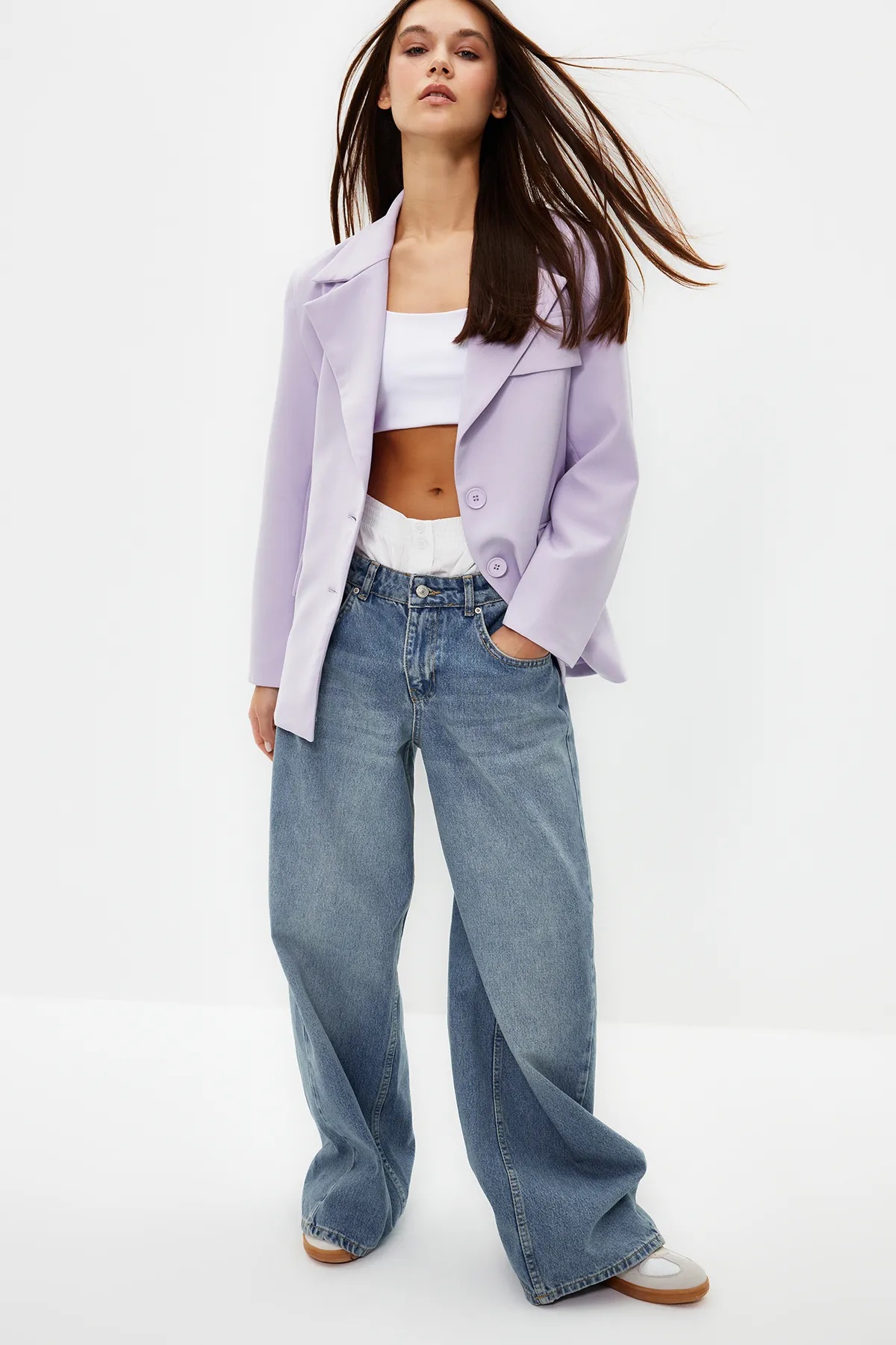 Trendyol Collection  Lilafarbener, übergroßer, gefütterter, gewebter Blazer TWOSS22CE0077