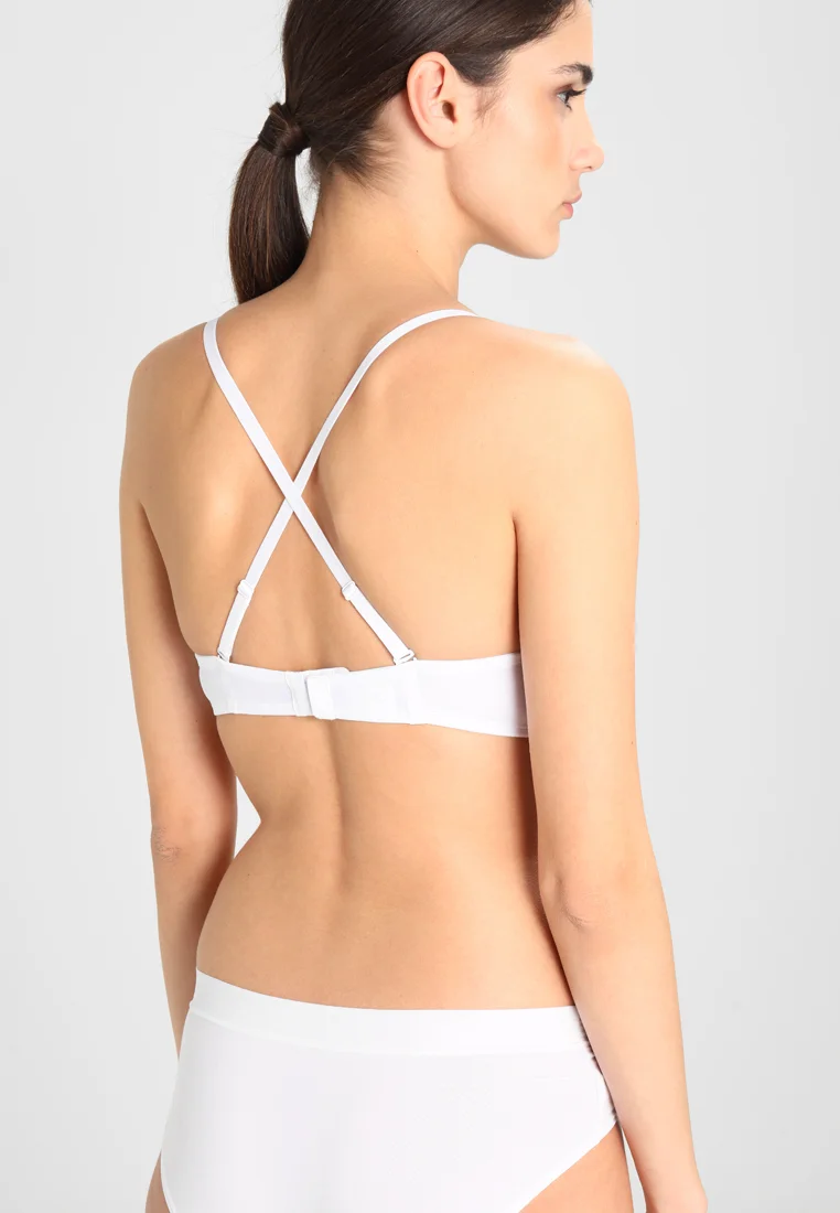 Triumph LOVELY - Sujetador con tirantes ajustables