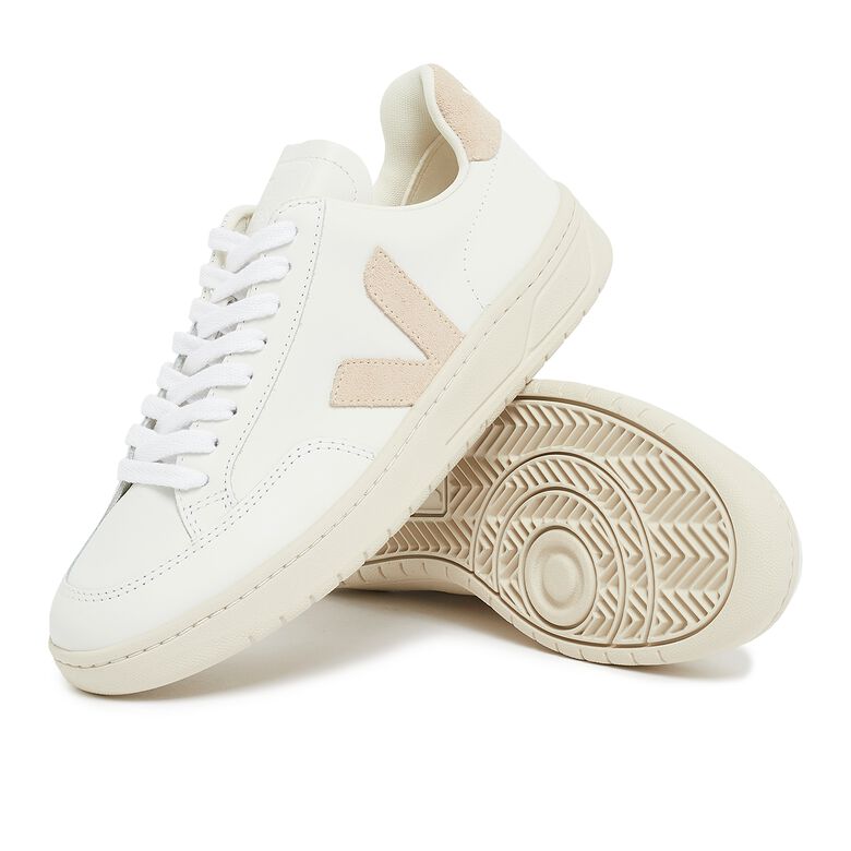 Veja Wmns V-12 extra white/sable