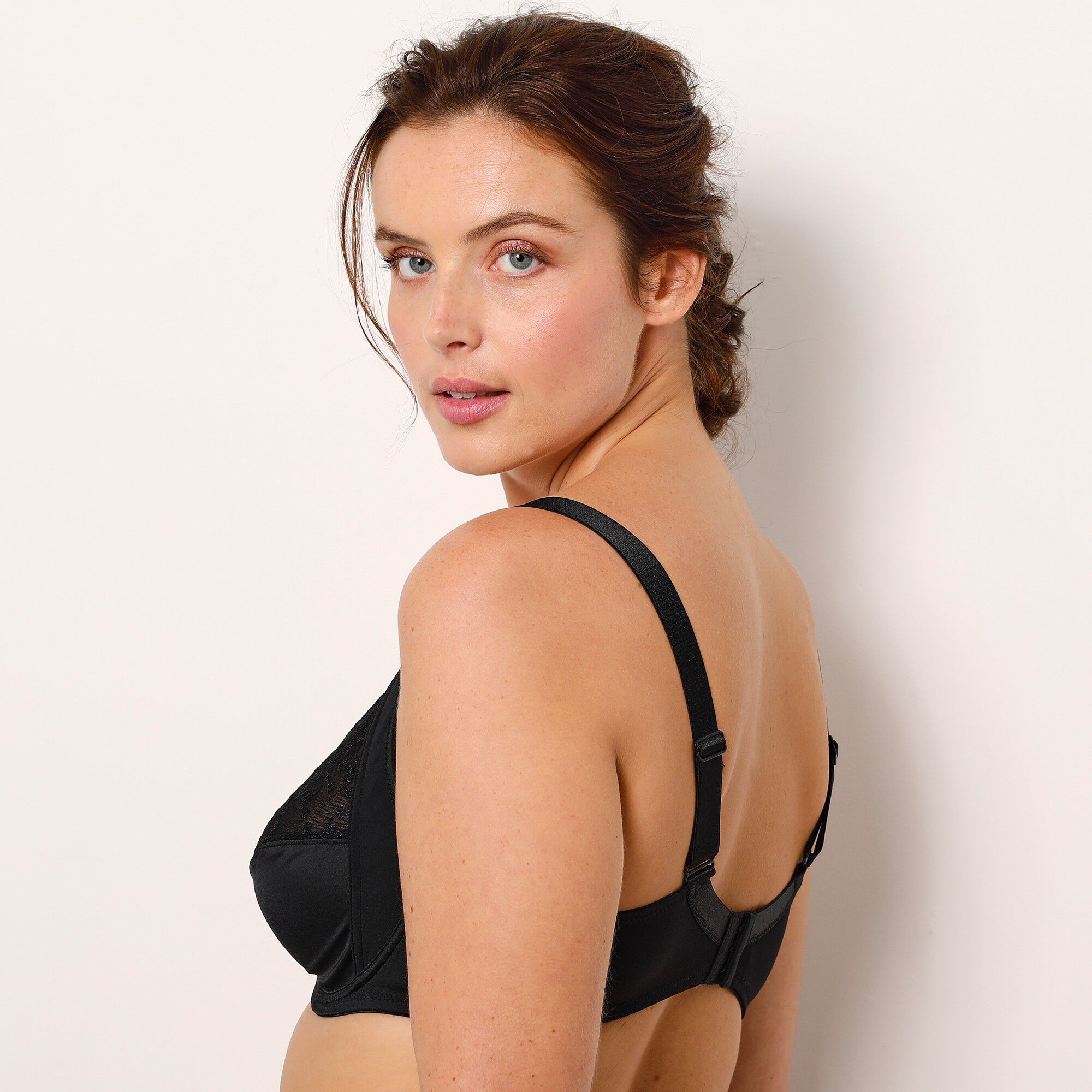 Soutien-gorge minimiseur dentelle avec armatures
