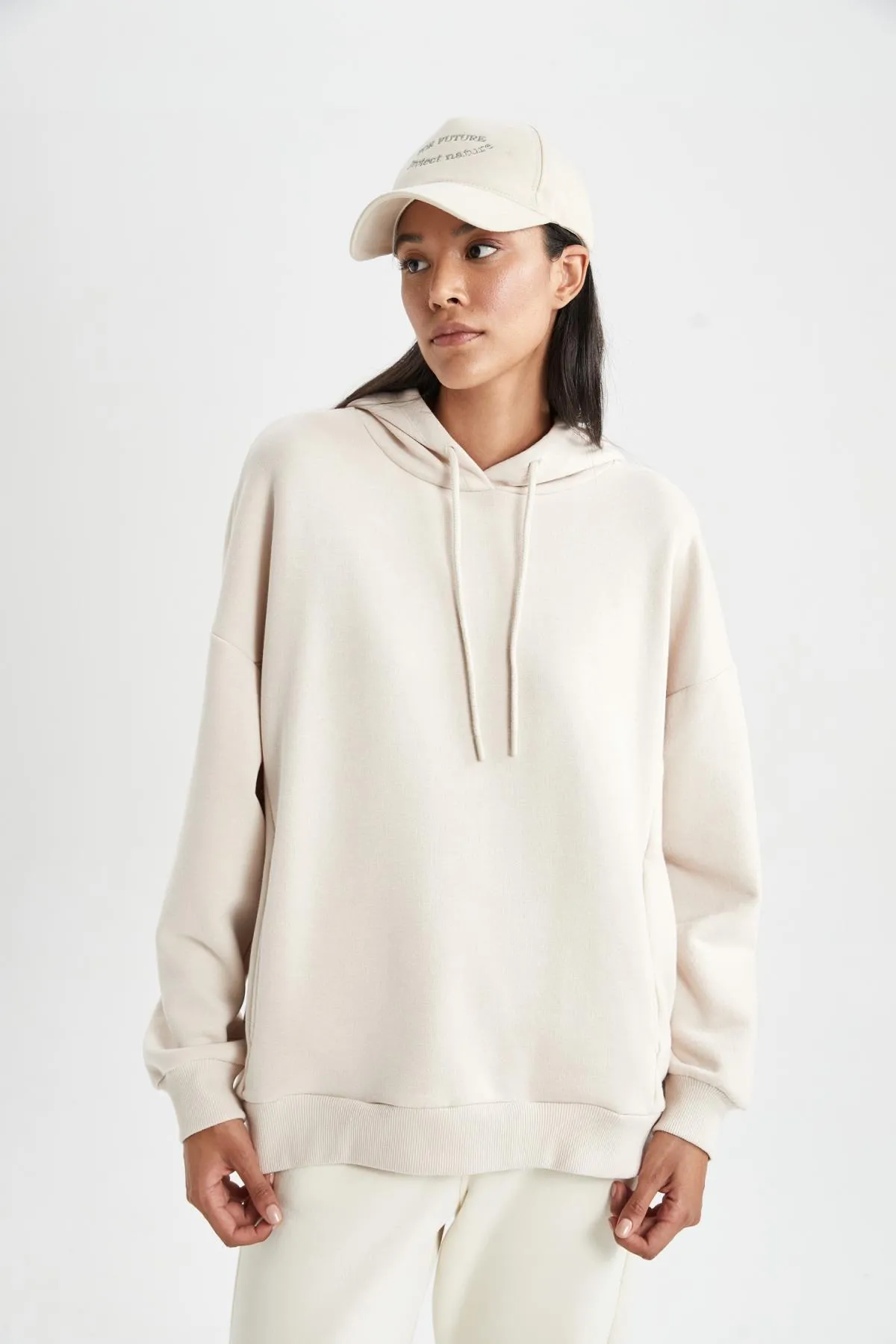 DeFacto  Dickes Sweatshirt mit Kapuze in Übergröße A4445ax23au