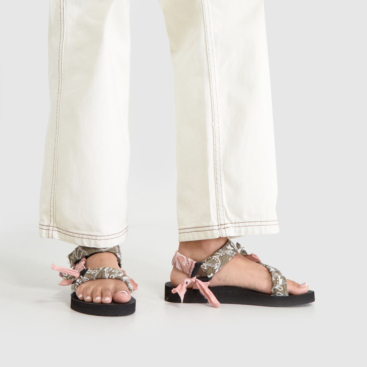 ARIZONA LOVE – Khakifärgade trekky-bandanasandaler