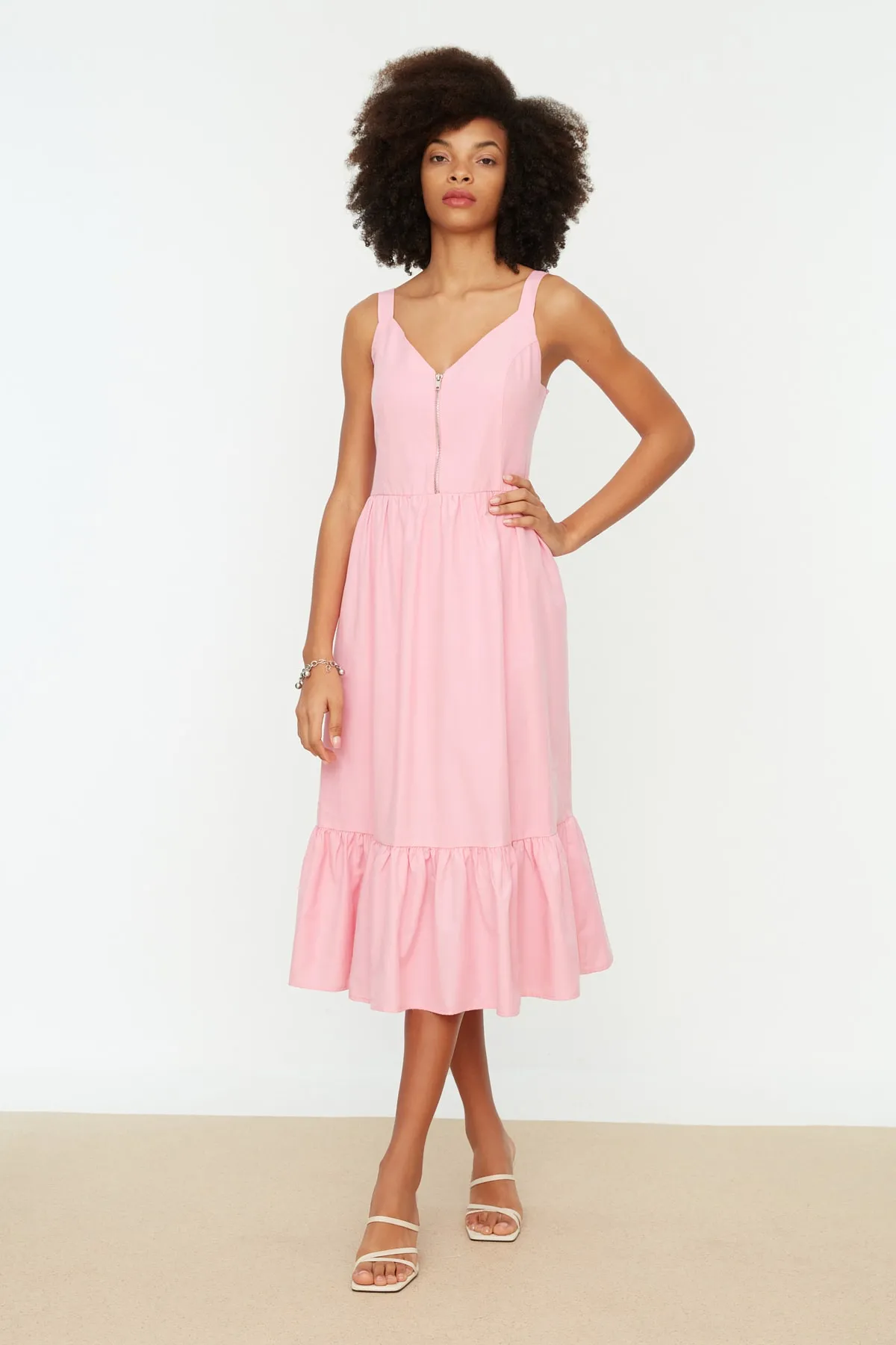 Trendyol Collection  Rosa Taillen-Midi-Kleid aus gewebtem, gefüttertem, mit Reißverschluss verziertem, gewebtem Kleid TWOSS20EL2208