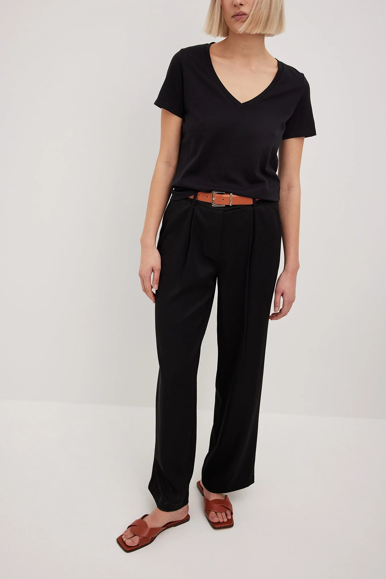 Anzughose mit mittlerer Taille und geradem Bein