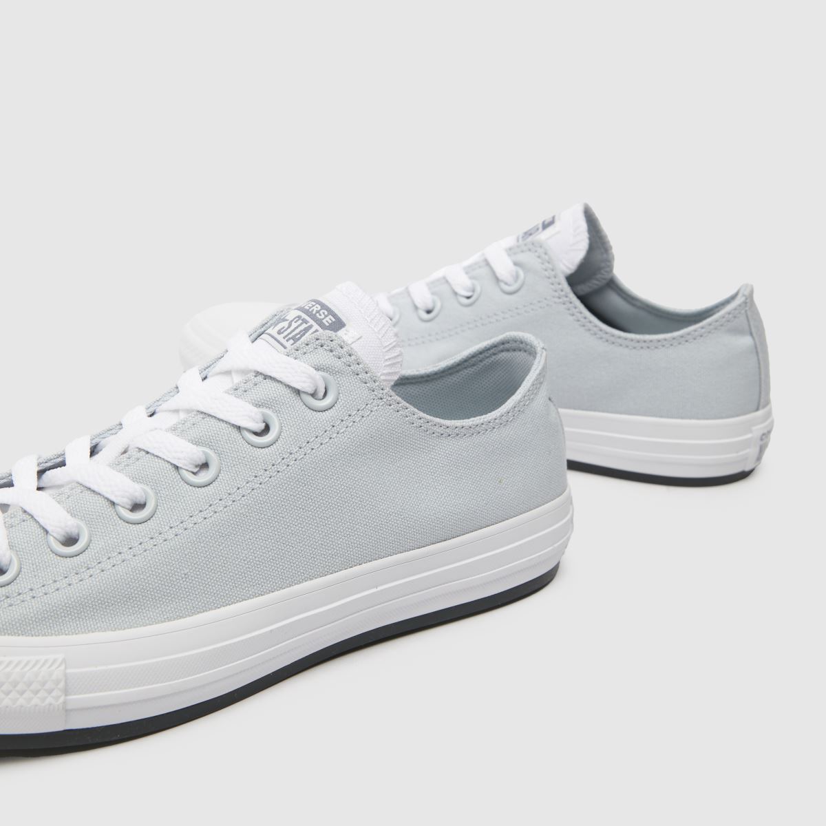 Converse All Star Ox – Ljusgrå sneakers