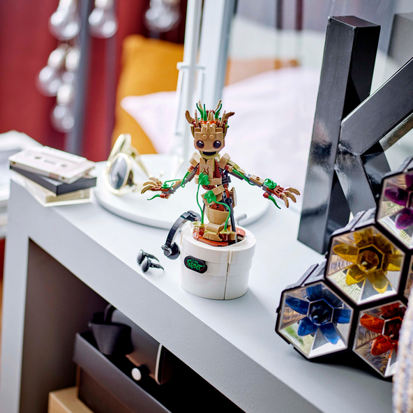 Marvel Super Heroes™ Tanzender Groot 76297