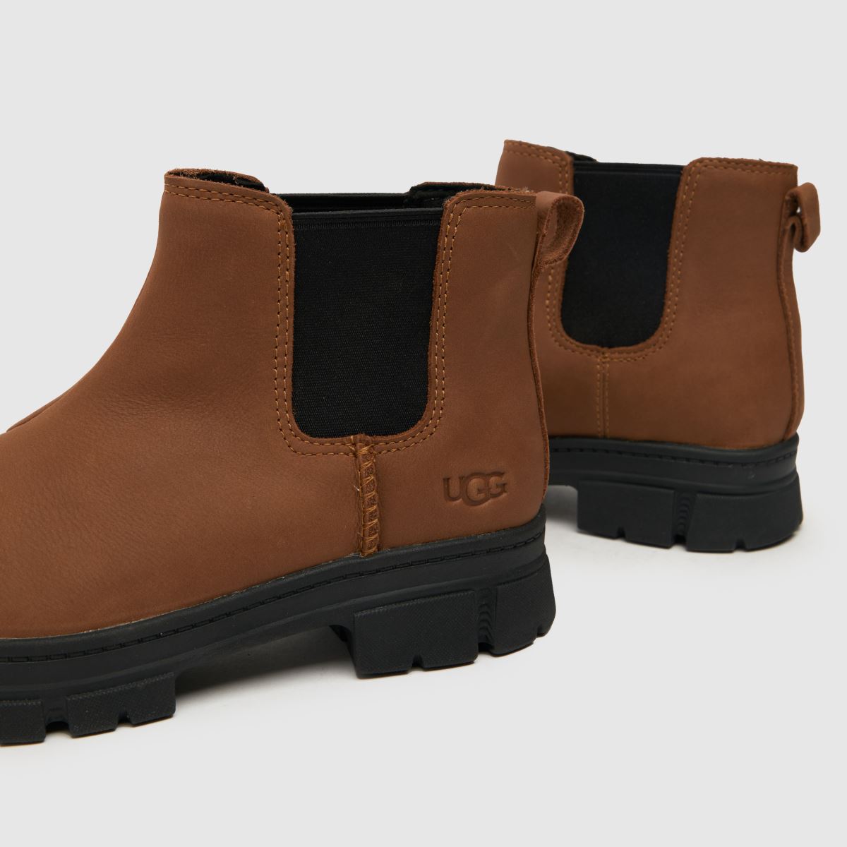 UGG chestnut ashton chelsea junior csizma