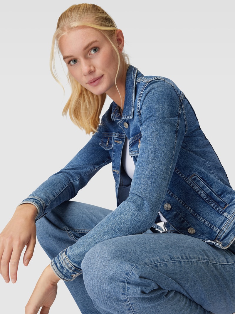 Jeansjacke mit Eingrifftaschen Modell 'TIA' in jeans