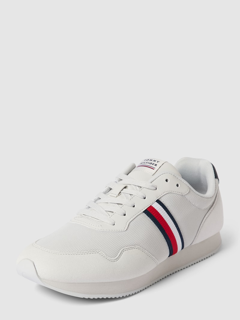 Sneaker mit Label-Detail Modell 'CORE' in weiß