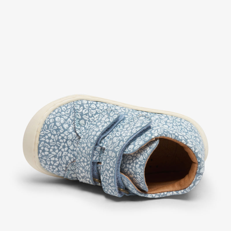 hale v baby blue floral - Blau