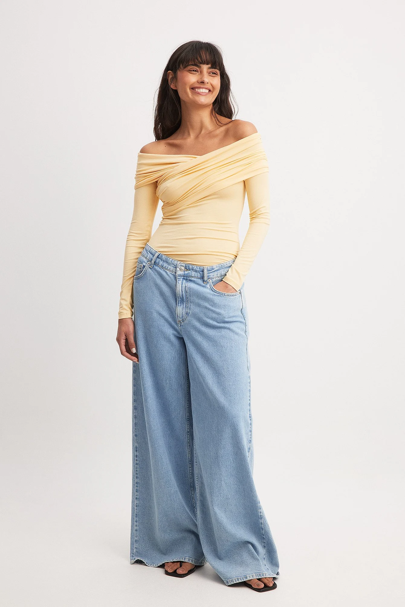 Weite Jeans mit niedriger Taille