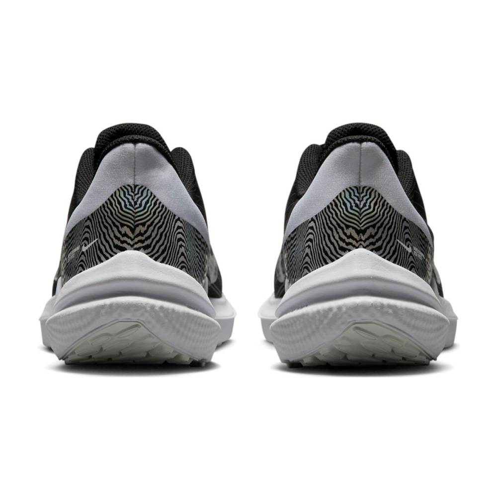Nike Air Winflo 9 Premium DR9831-001 / schwarz