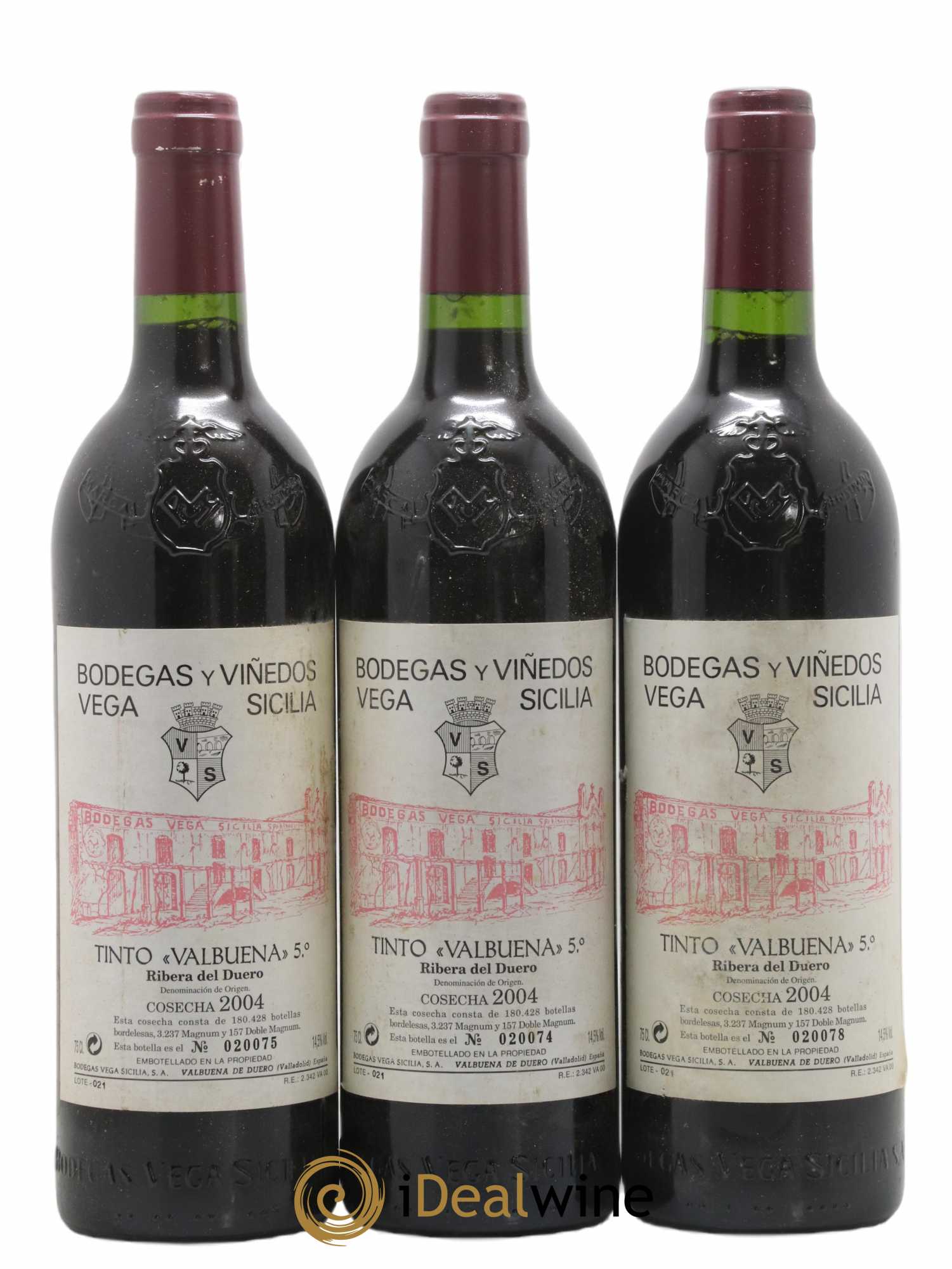 Ribera Del Duero DO Vega Sicilia Valbuena 5 ano Famille Alvarez  2004 - Lot de 3 Bouteilles