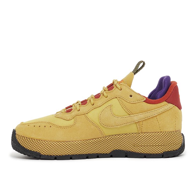 NIKE Wmns Air Force 1 Wild Takes on 