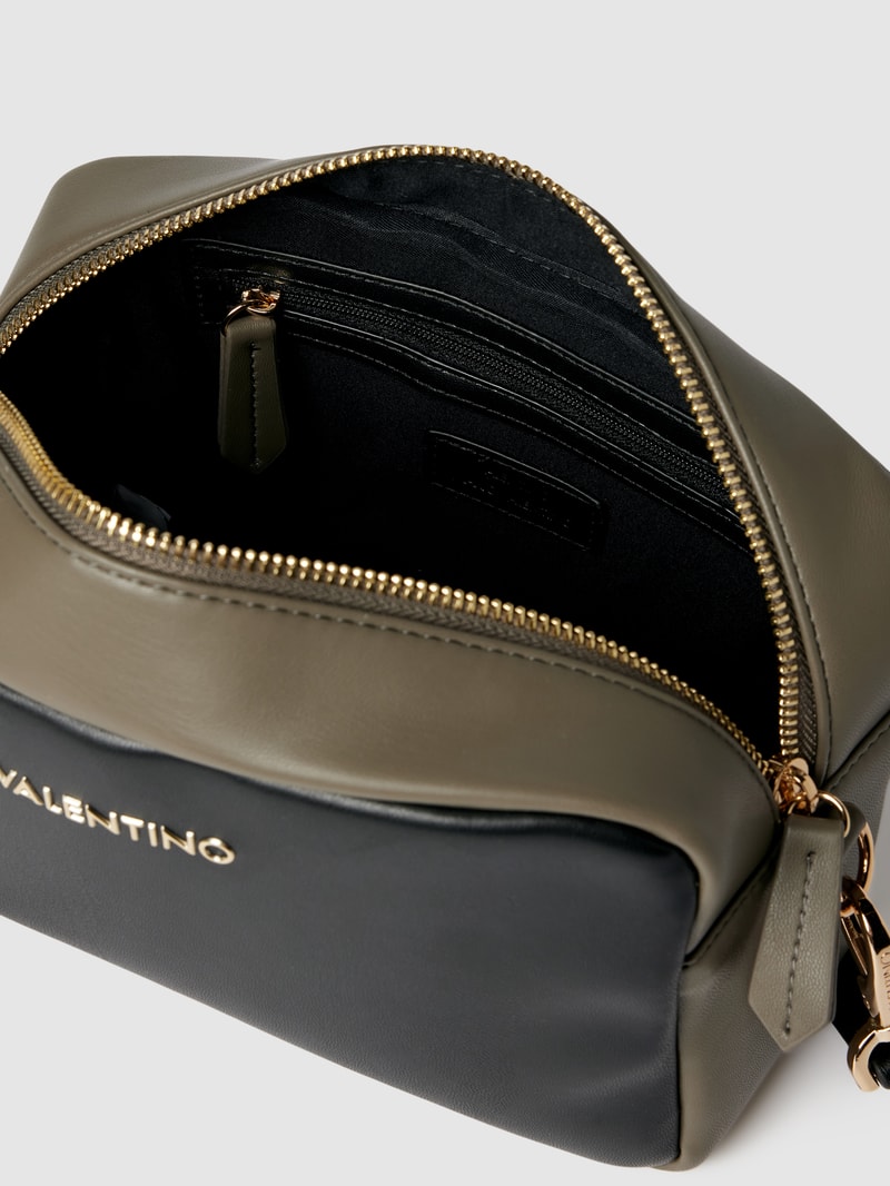 Crossbody Bag mit Label-Applikation Modell 'MILD' in schwarz