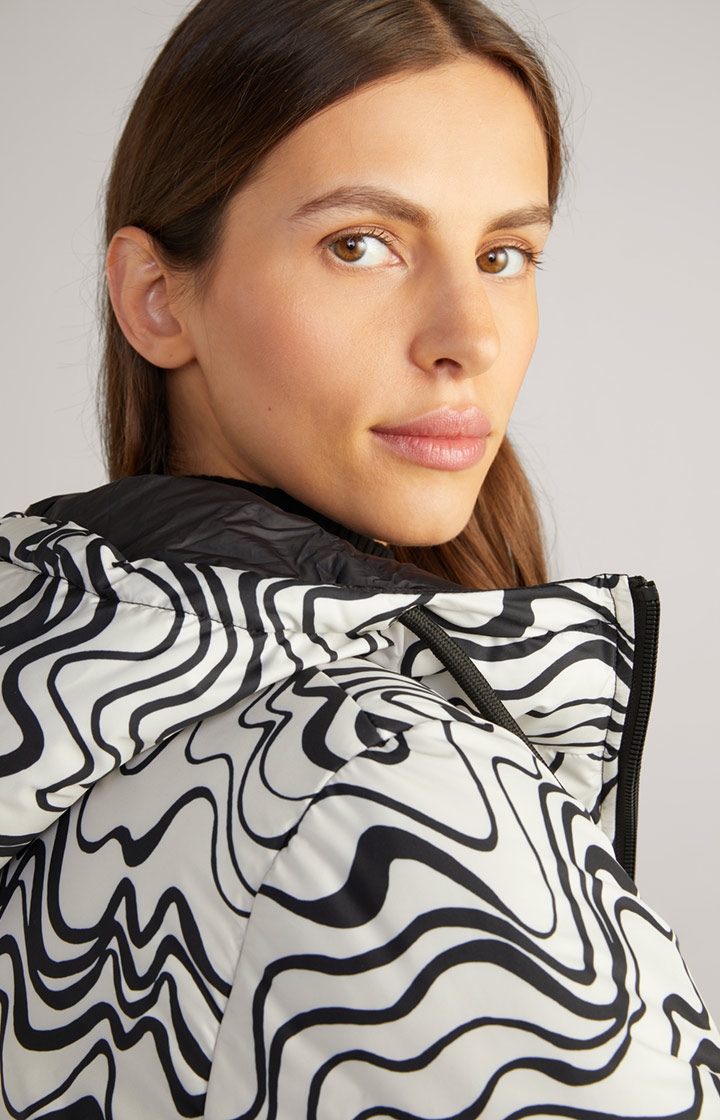 Jacke in Schwarz/Ecru gemustert