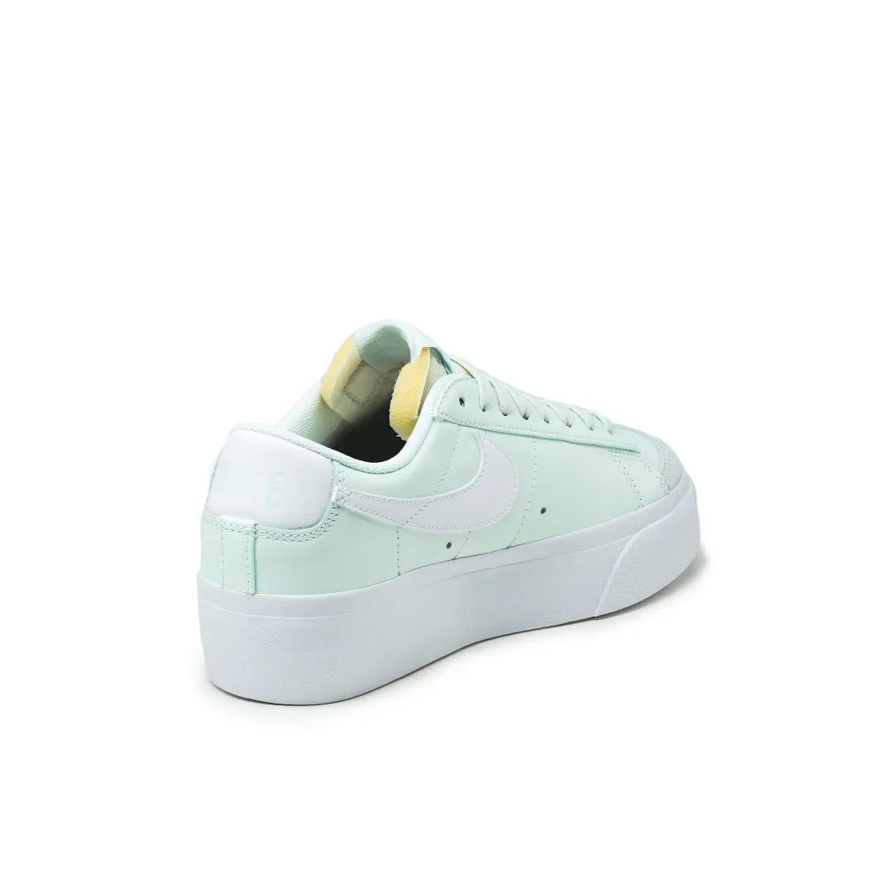 Nike Blazer Low Platform DJ0292-300 / grün