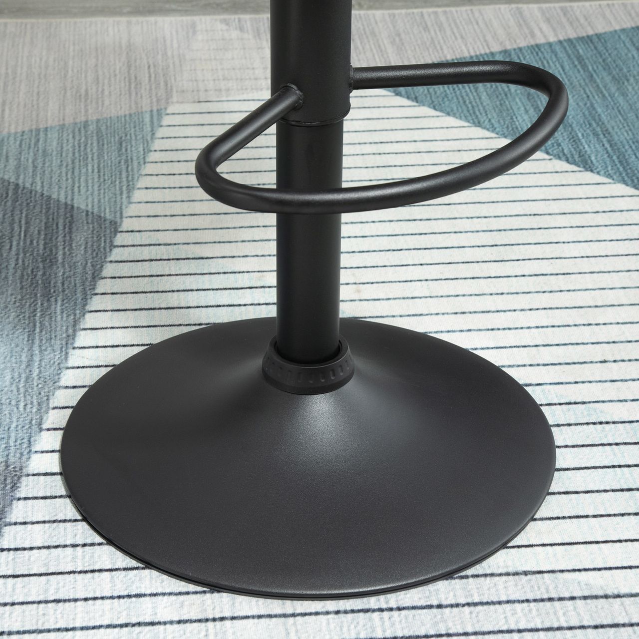 HOMCOM 2er-Set Barhocker, Drehstuhl, höhenverstellbarer Bistrohocker, Barstuhl mit Fußstütze, Rückenlehne, Tresenhocker, Samt, Metall, Schwarz, 46 x 48 x 83-104 cm