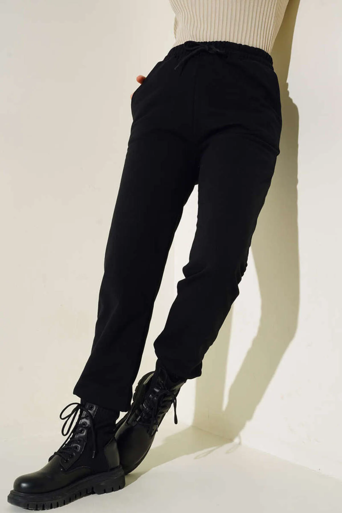 VOLT CLOTHİNG  Jogginghose mit elastischem Bein für Damen