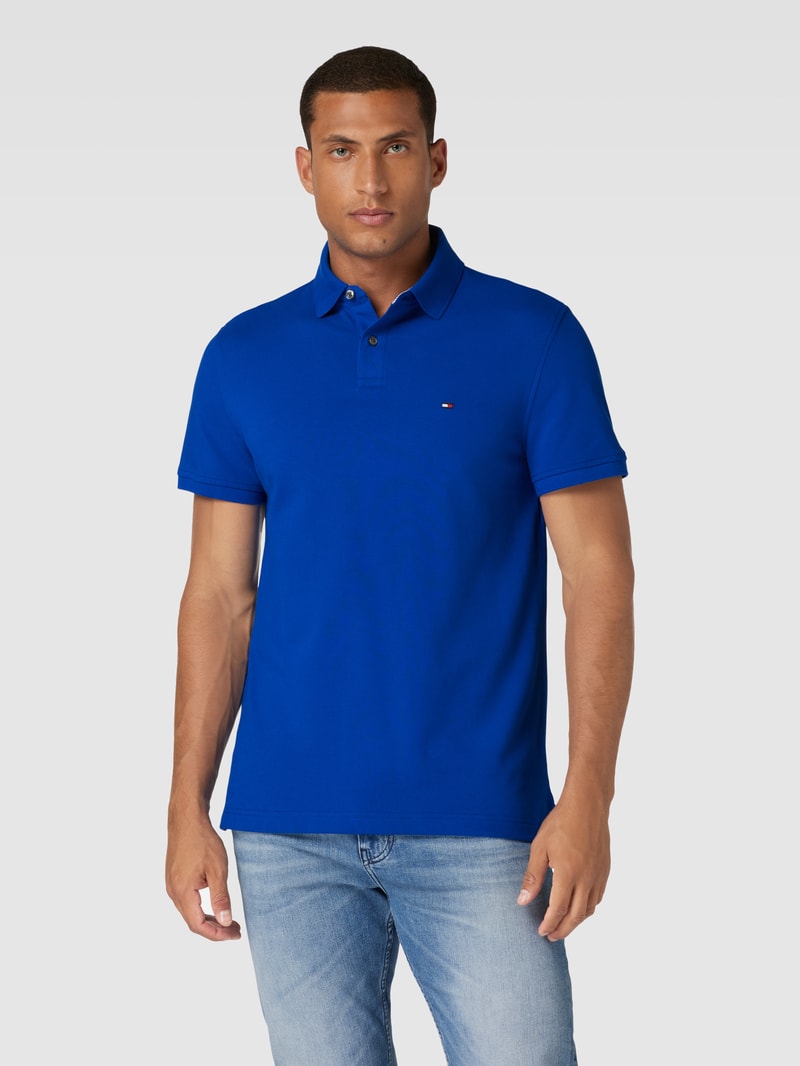 Poloshirt mit Label-Stitching in royalblau