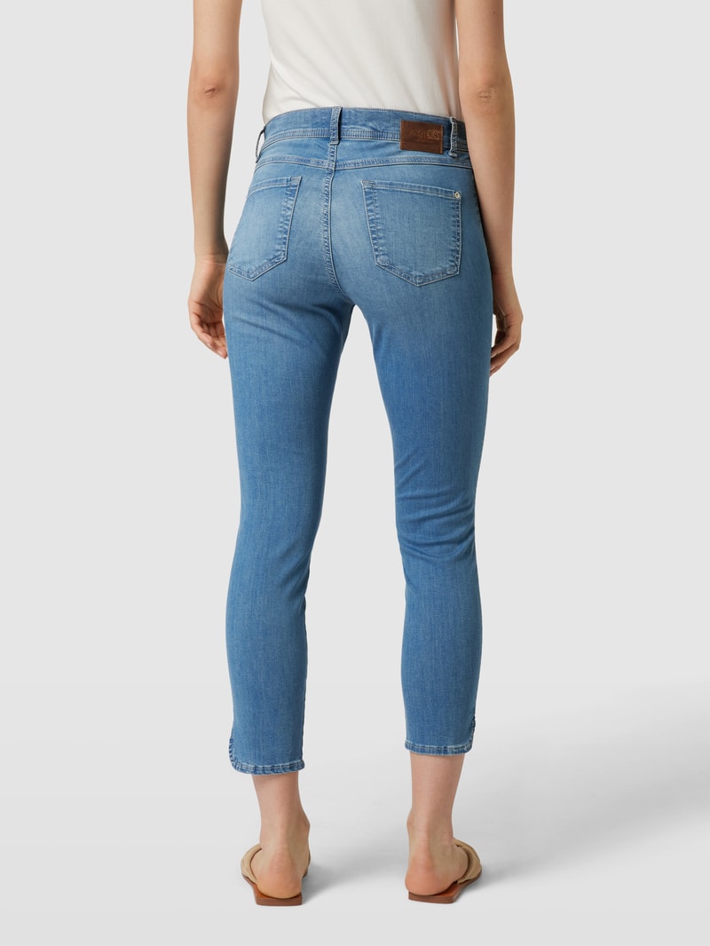 Jeans mit Label-Patch Modell 'ORNELLA' in blau