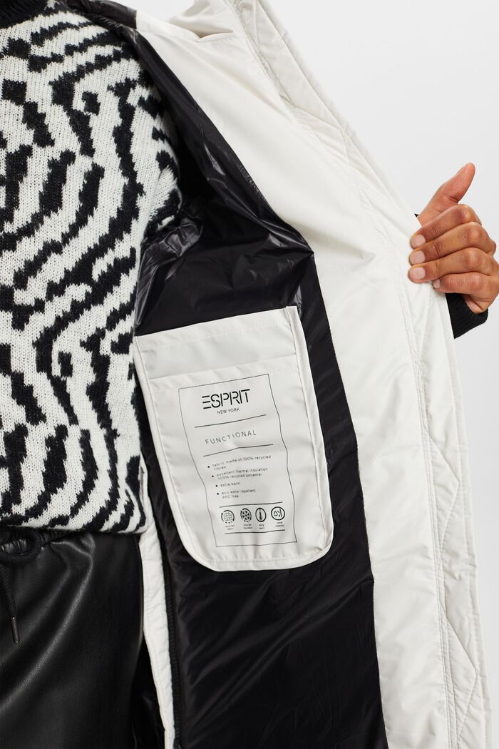 Steppmantel mit Kapuze