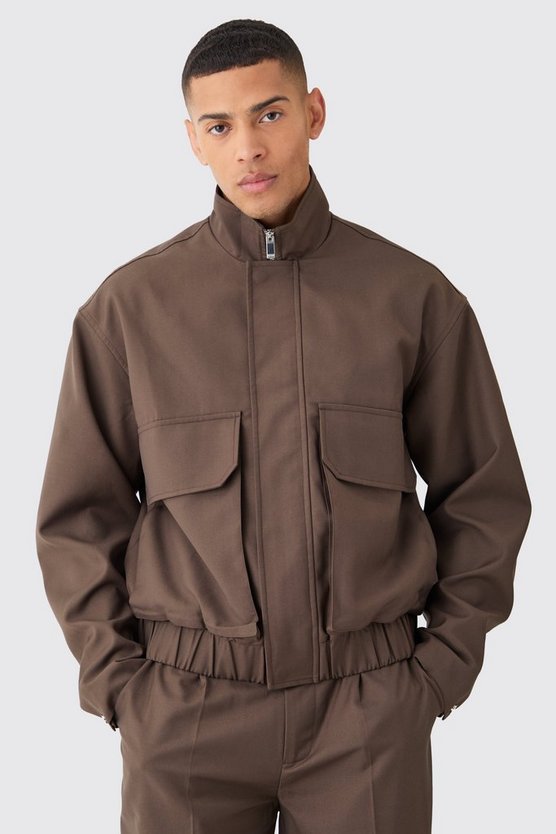 Smarte Jacke mit Cargo-Taschen und Trichterkragen