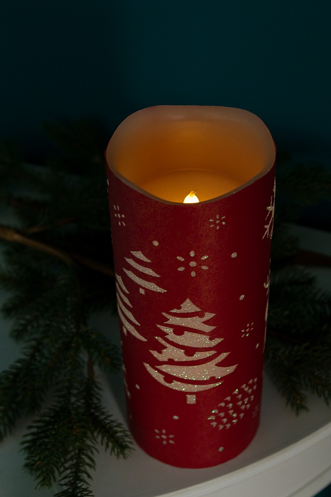 MyFlair My Flair LED Kerze mit Rentier, Baum, 25cm - rot/weiß