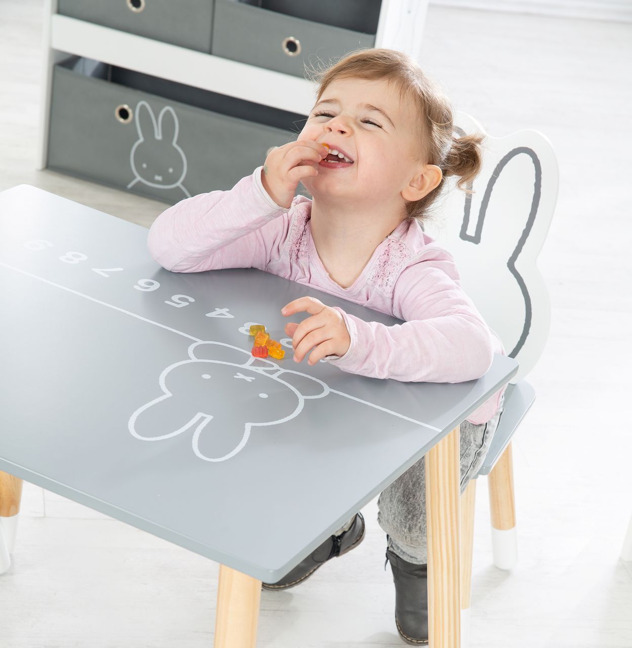 Roba Kinder Sitzgruppe miffy®, 2 Kinderstühlen & 1 Tisch, Holz, dunkelgrau, weiß, lackiert